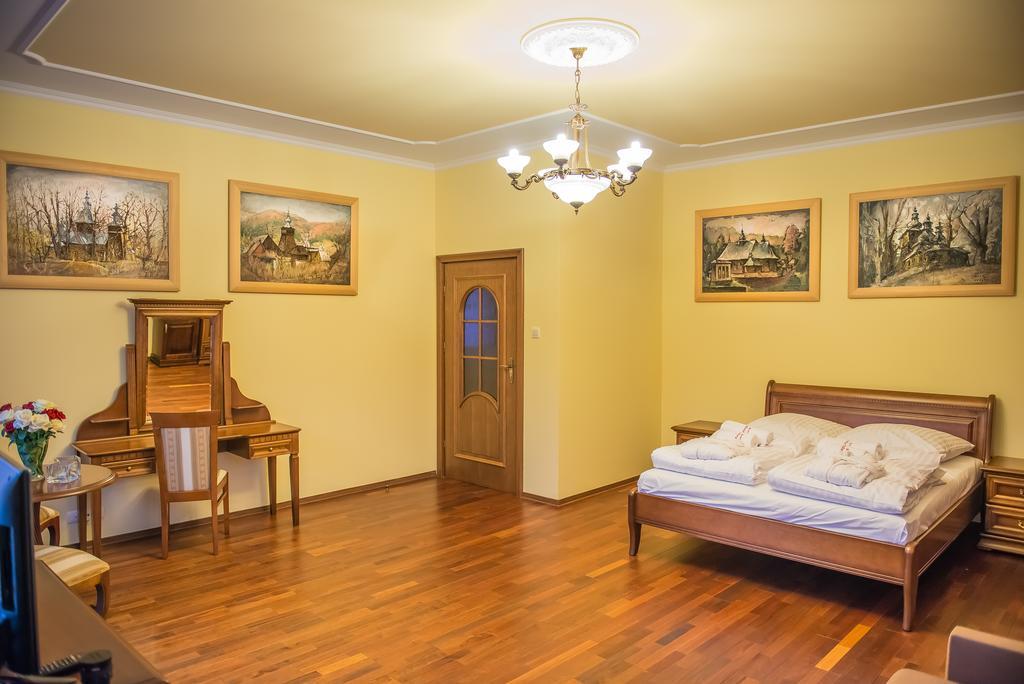 Victoria Cechini Hotel Krynica Zdroj Bilik gambar