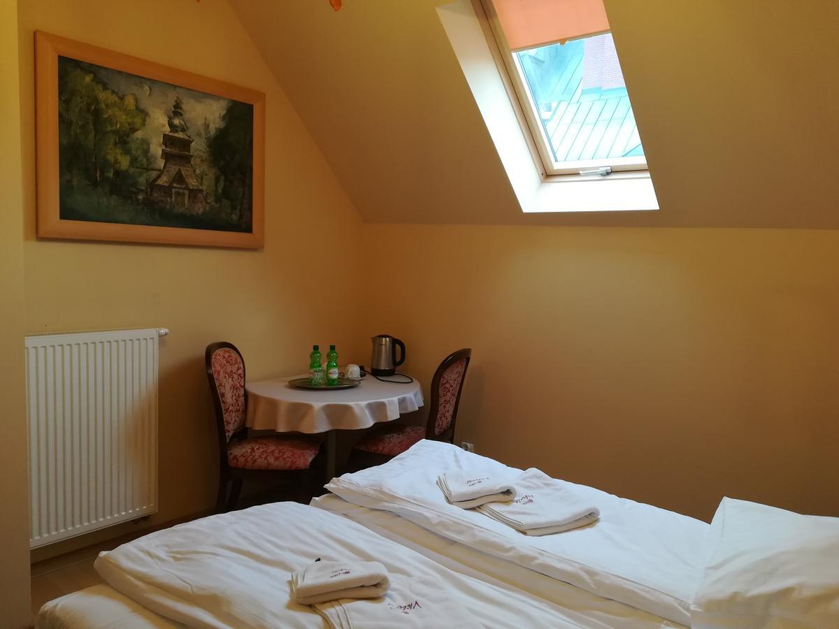 Victoria Cechini Hotel Krynica Zdroj Luaran gambar