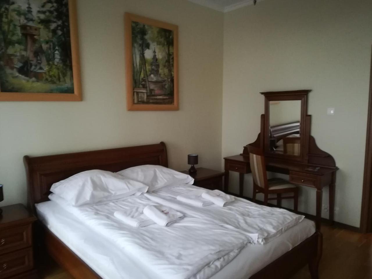 Victoria Cechini Hotel Krynica Zdroj Luaran gambar